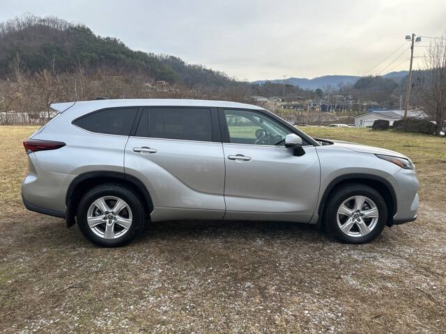 2024 Toyota Highlander