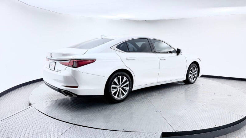 2021 Lexus ES 350