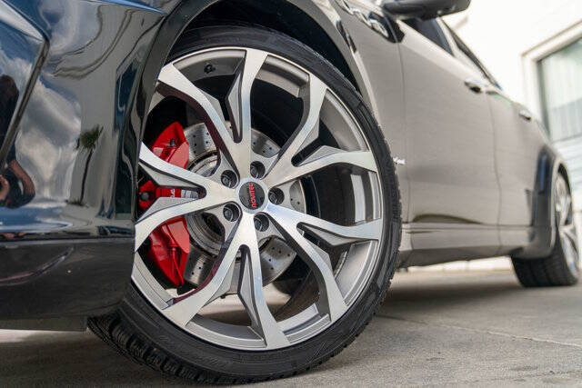 2019 Maserati Levante 4