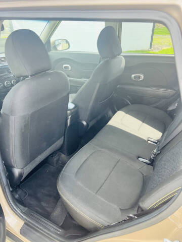2014 Kia Soul +