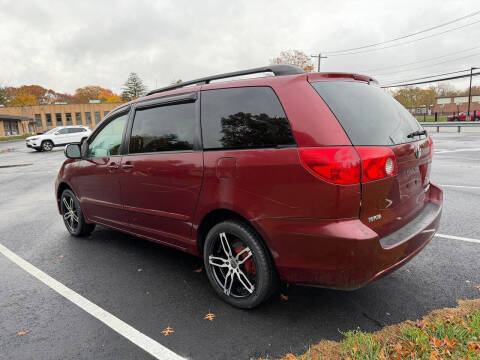 2008 Toyota Sienna LE 8-Passenger