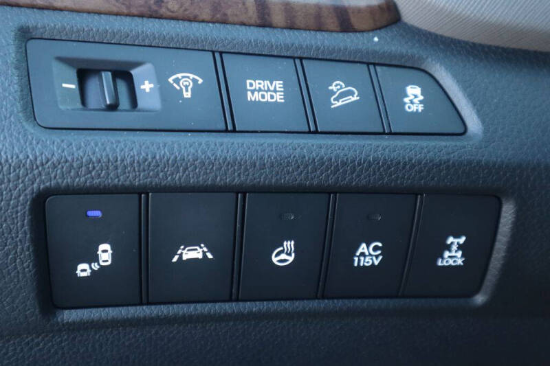 2017 Hyundai Santa Fe SE Ultimate