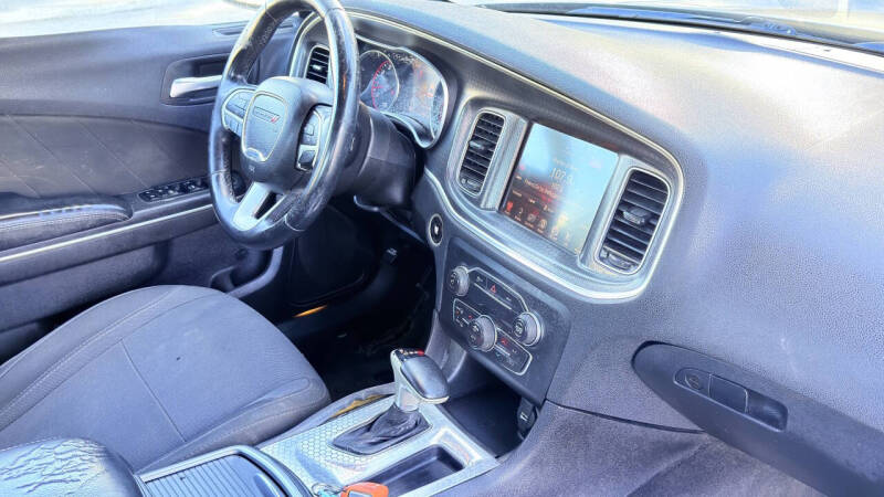 2015 Dodge Charger SXT