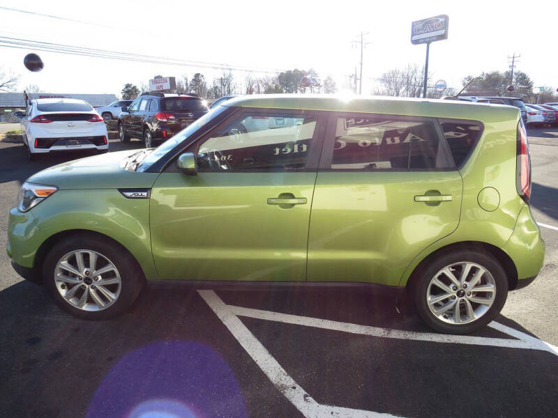 2017 Kia Soul +