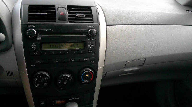 2010 Toyota Corolla LE