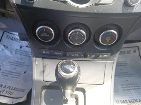 2013 Mazda MAZDA3 i Touring