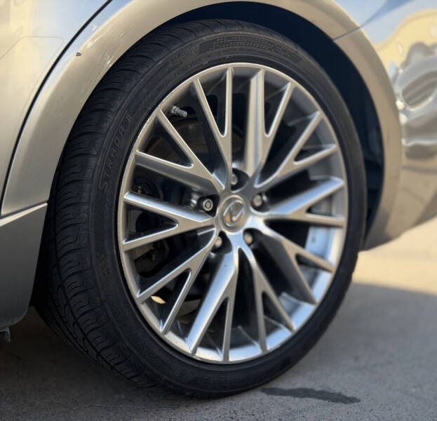 2018 Lexus IS 300