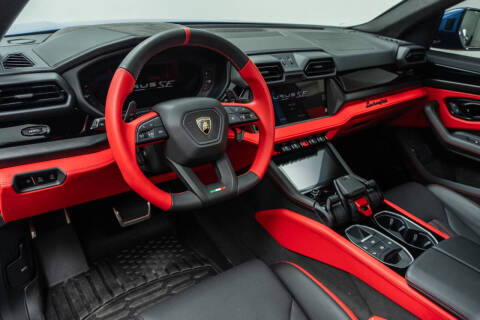2025 Lamborghini Urus SE
