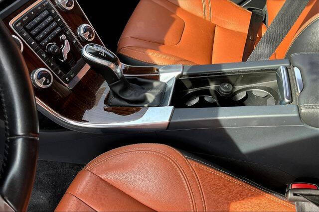 2015 Volvo V60 Cross Country T5