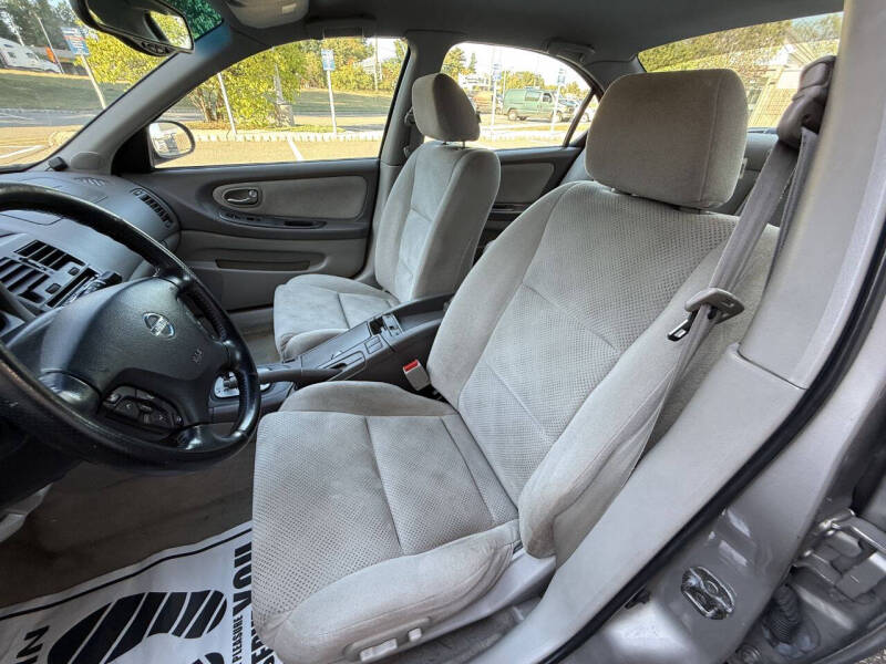 2002 Nissan Maxima SE