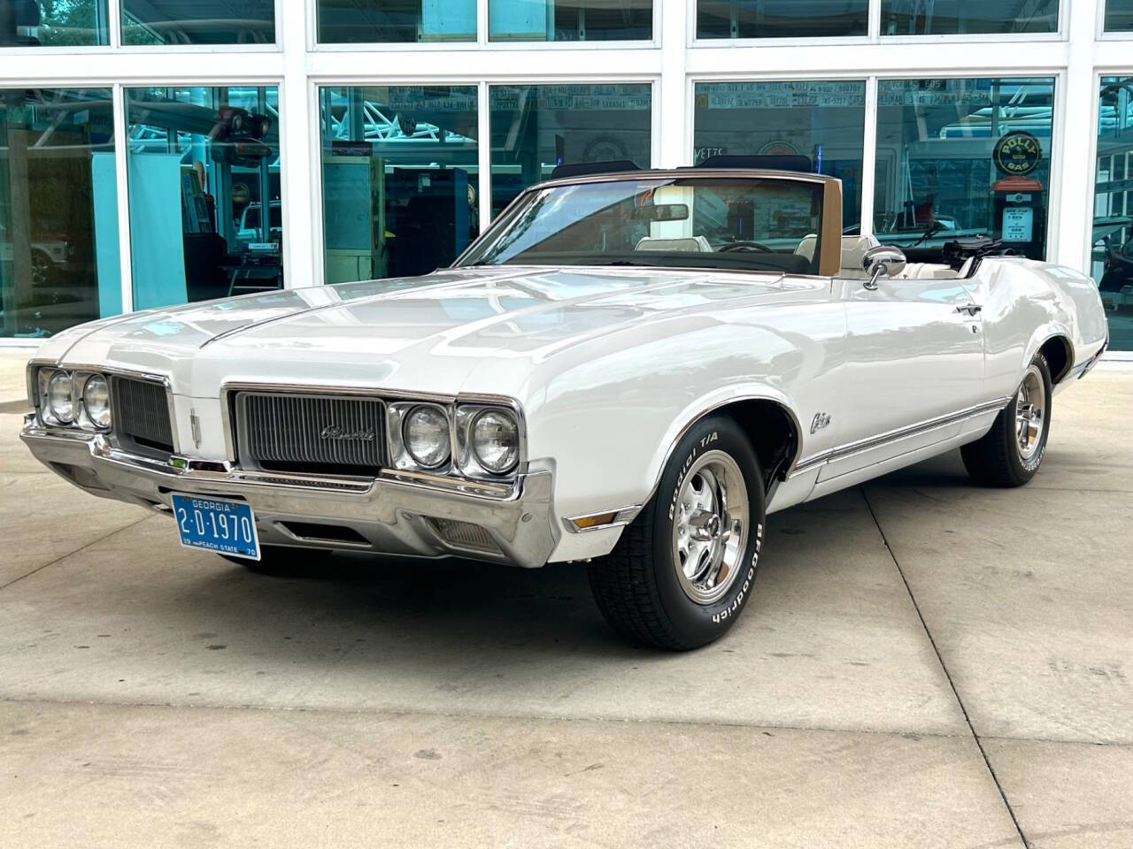 1970 Oldsmobile Cutlass 12