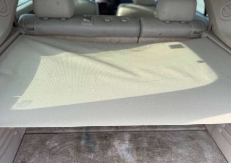 2004 Cadillac SRX