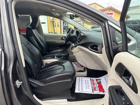 2021 Chrysler Voyager LXi