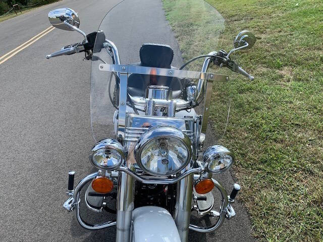 2012 Harley-Davidson FLSTC HERITAGE SOFTAIL CLASSIC