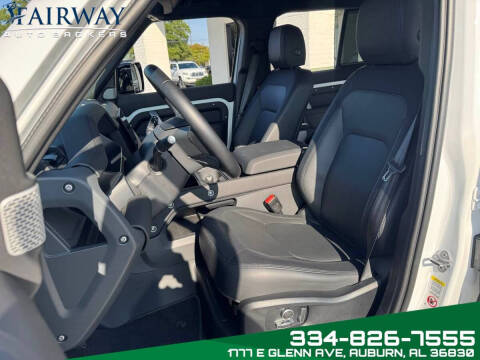 2024 Land Rover Defender 130 P400 X-Dynamic SE