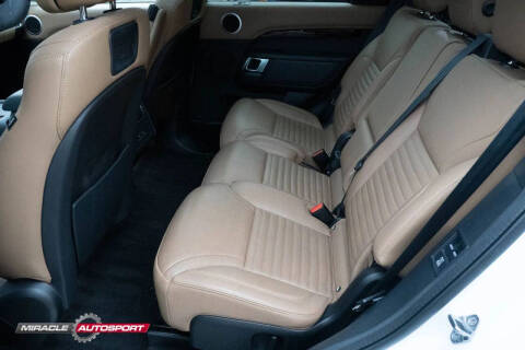 2022 Land Rover Discovery P300 S