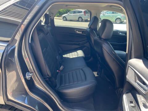 2020 Ford Edge SEL