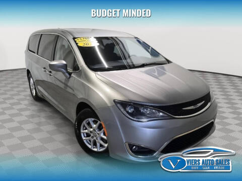 2020 Chrysler Pacifica Touring
