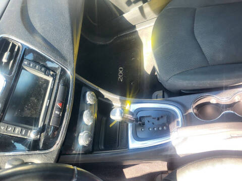 2012 Chrysler 200 Touring