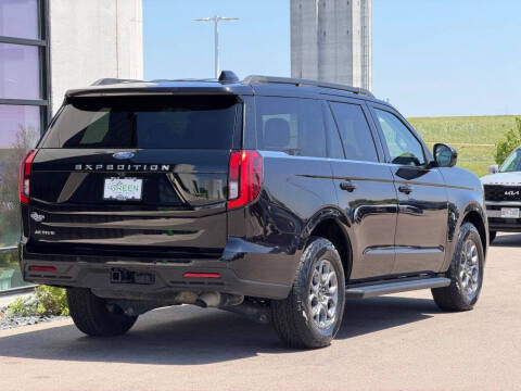 2025 Ford Expedition Active