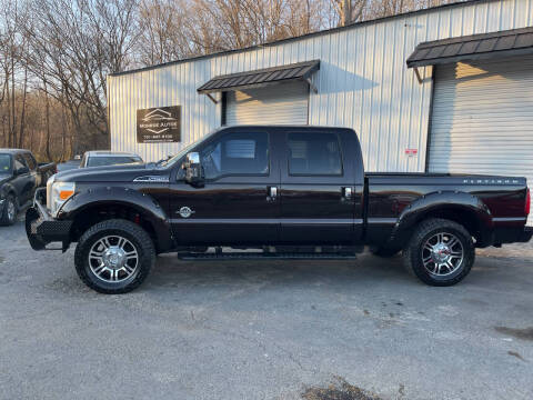 2013 Ford F-250 Super Duty for sale at Monroe Auto's, LLC in Parsons TN