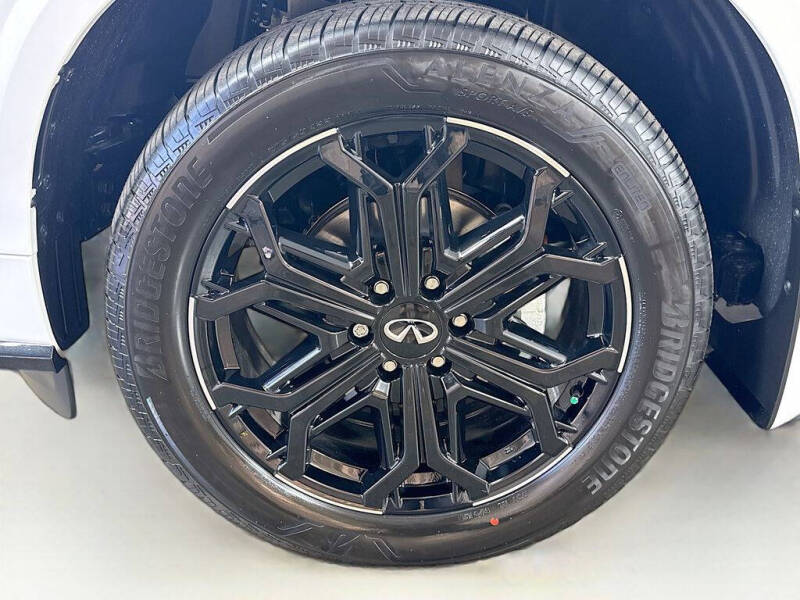 2026 Infiniti QX80 Sport