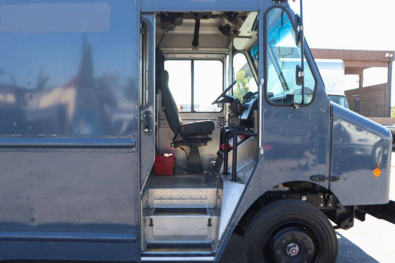 2020 Freightliner MT45 Chassis