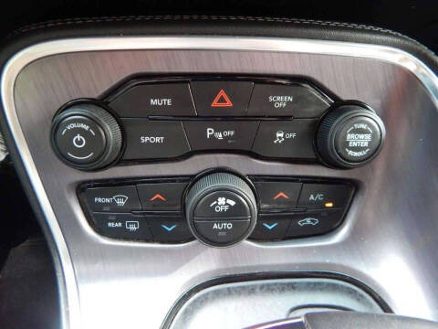 2018 Dodge Challenger SXT Plus