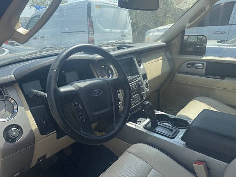 2017 Ford Expedition EL XLT