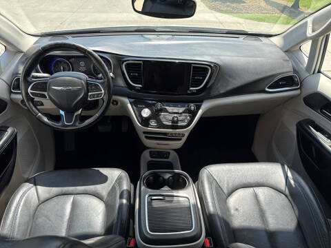 2021 Chrysler Pacifica Touring L