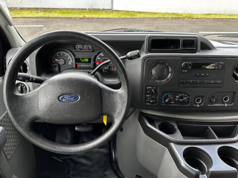 2013 Ford E-Series E-150
