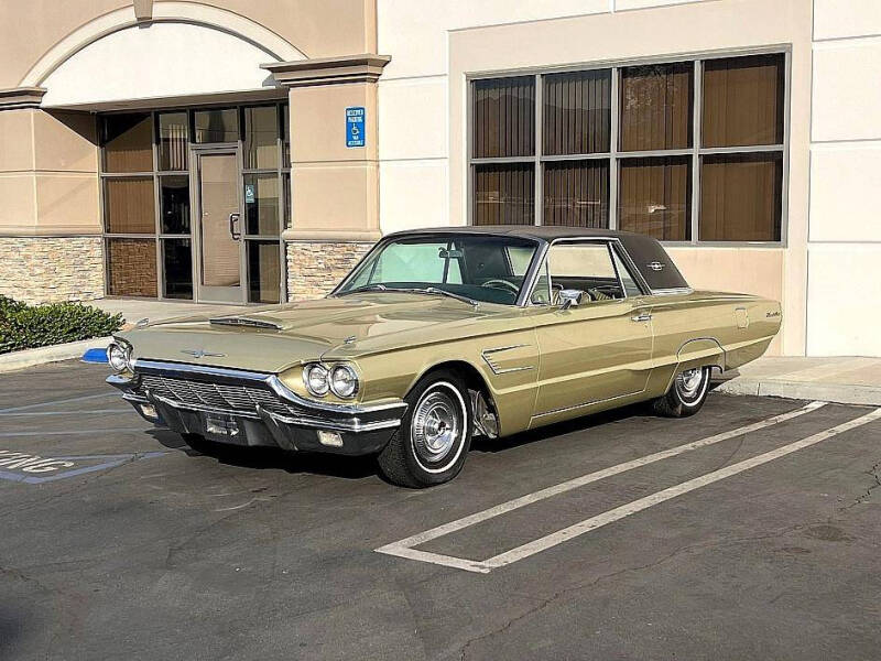 1965 Ford Thunderbird