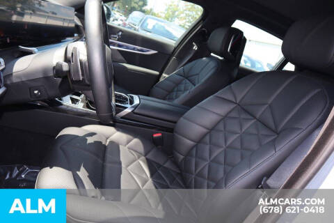 2025 BMW 7 Series 740i