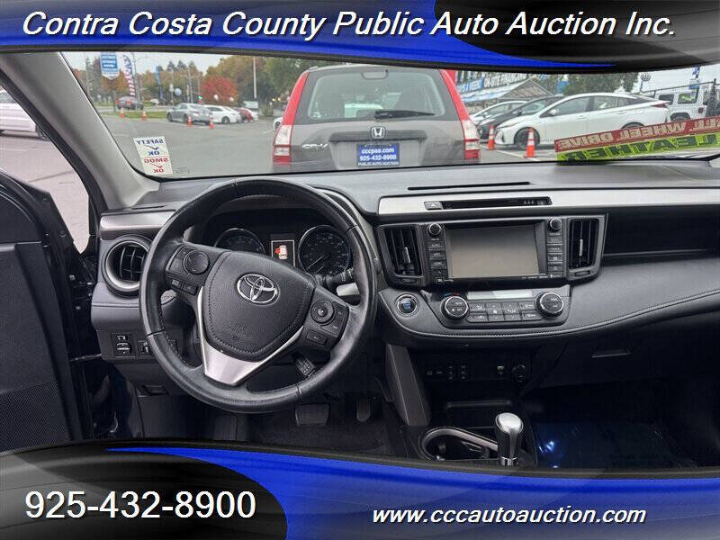 2017 Toyota RAV4 Platinum