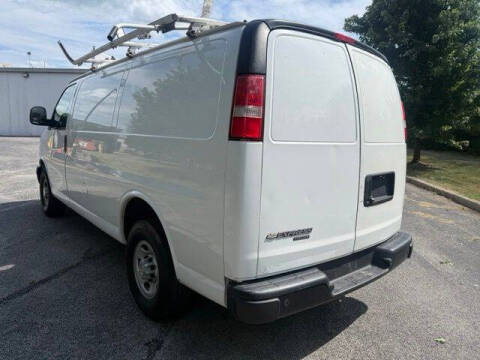 2023 Chevrolet Express 2500