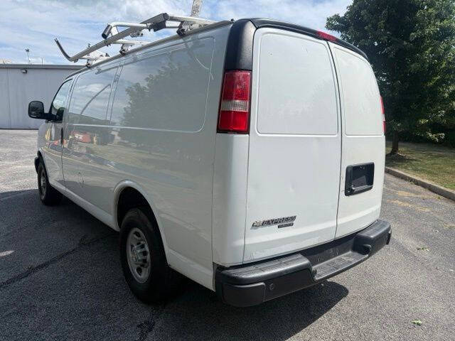 2023 Chevrolet Express 2500