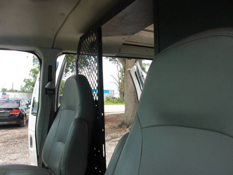 2003 Ford E-Series E-250