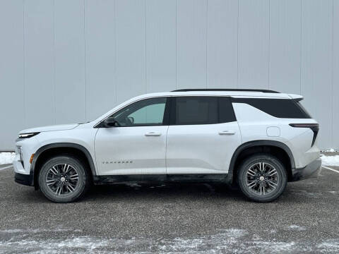 2024 Chevrolet Traverse LT