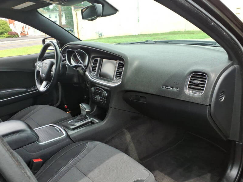2016 Dodge Charger SXT