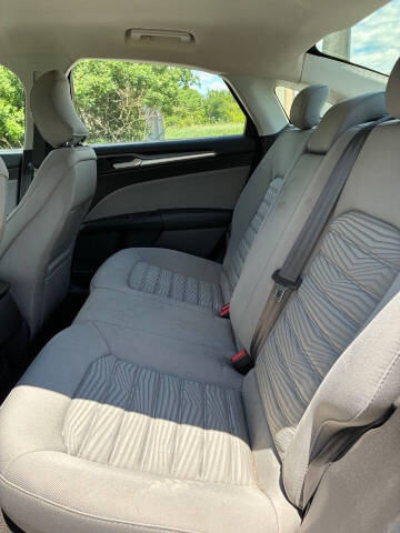 2016 Ford Fusion S