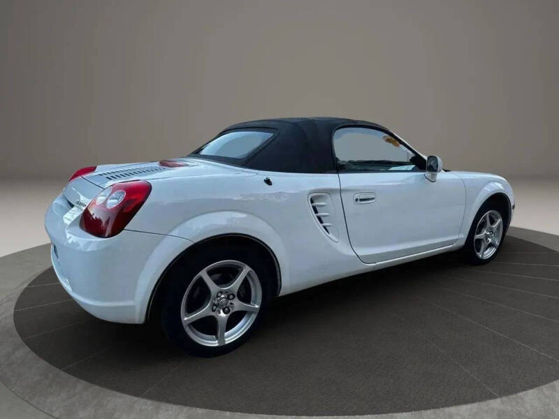 2005 Toyota MR2 Spyder