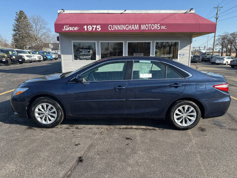 2015 Toyota Camry for sale at Cunningham Motor Sales, Inc. in Urbana IL
