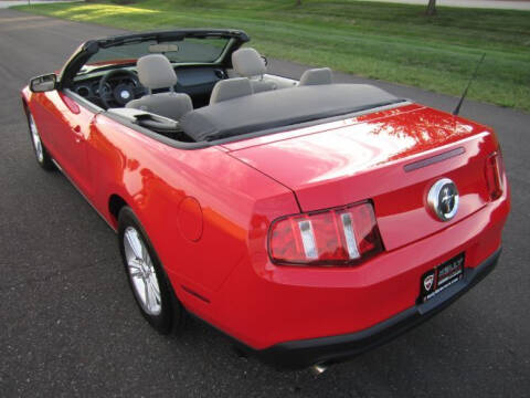 2011 Ford Mustang V6