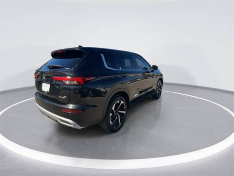 2023 Mitsubishi Outlander PHEV SE
