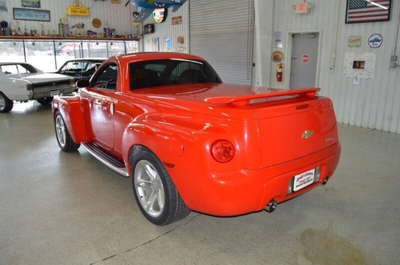 2004 Chevrolet SSR LS
