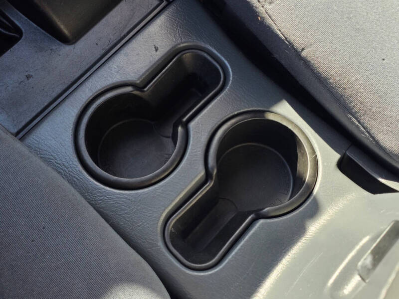 2004 Nissan Frontier SC-V6