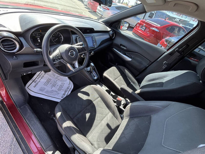 2019 Nissan Kicks SV
