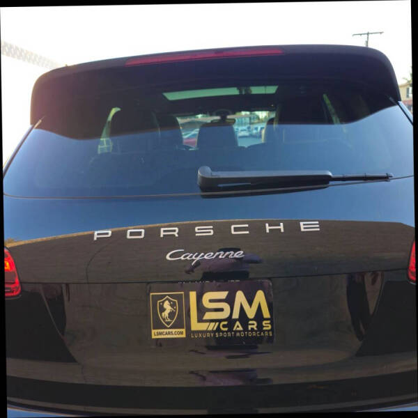 2018 Porsche Cayenne Platinum Edition