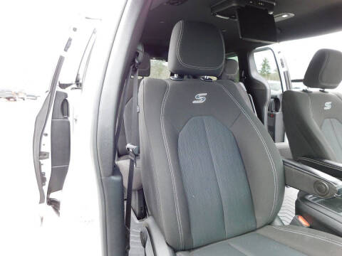 2020 Chrysler Pacifica Touring