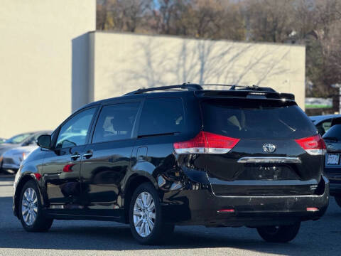 2013 Toyota Sienna